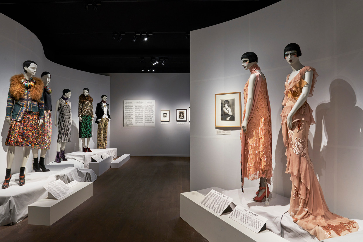 Store Concepts - expo in antwerpen - belicht belang van pionier fotograaf - ManRay voor de modewereld