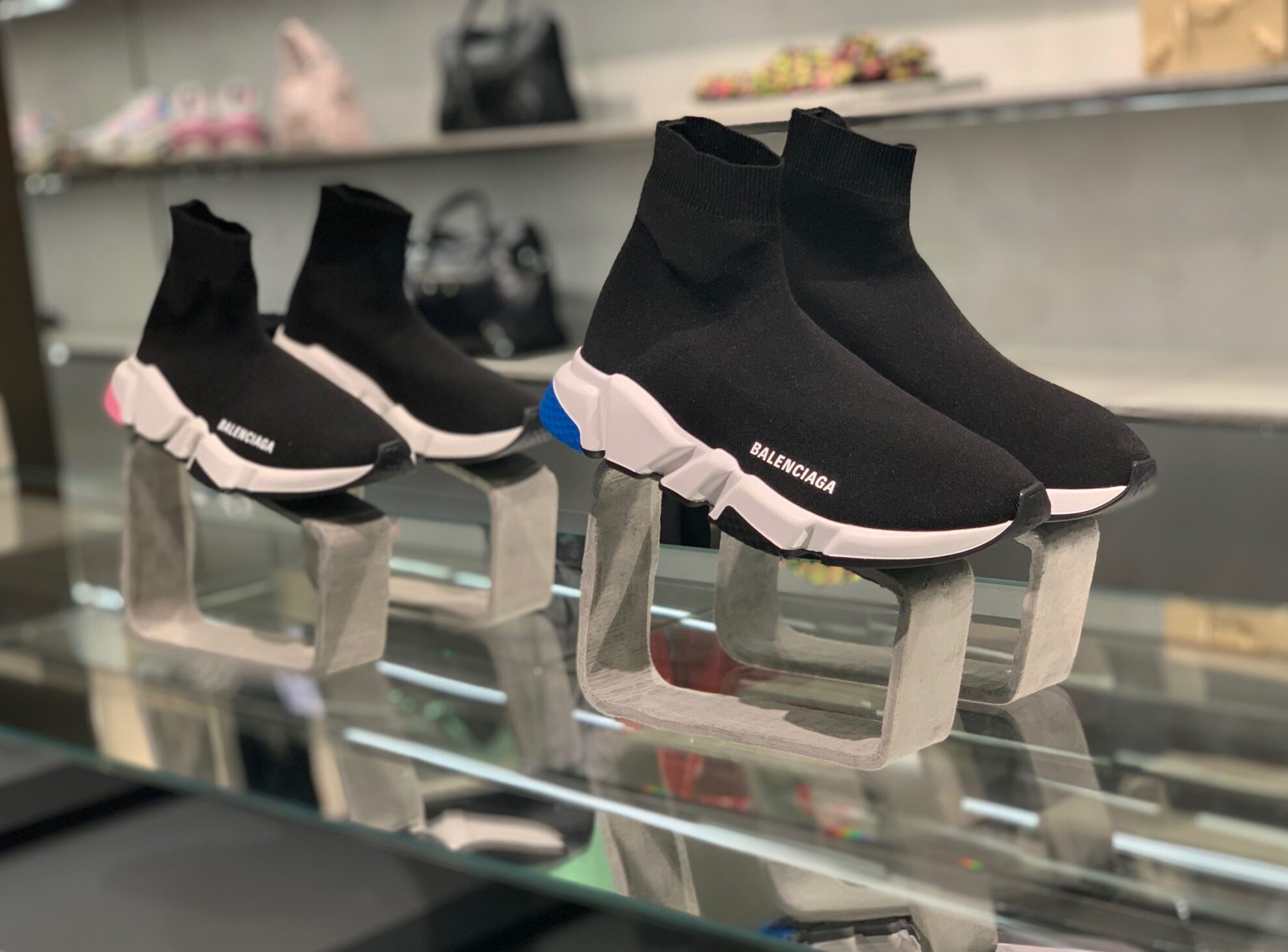 Store Concepts - EC Studio - Sneaker display